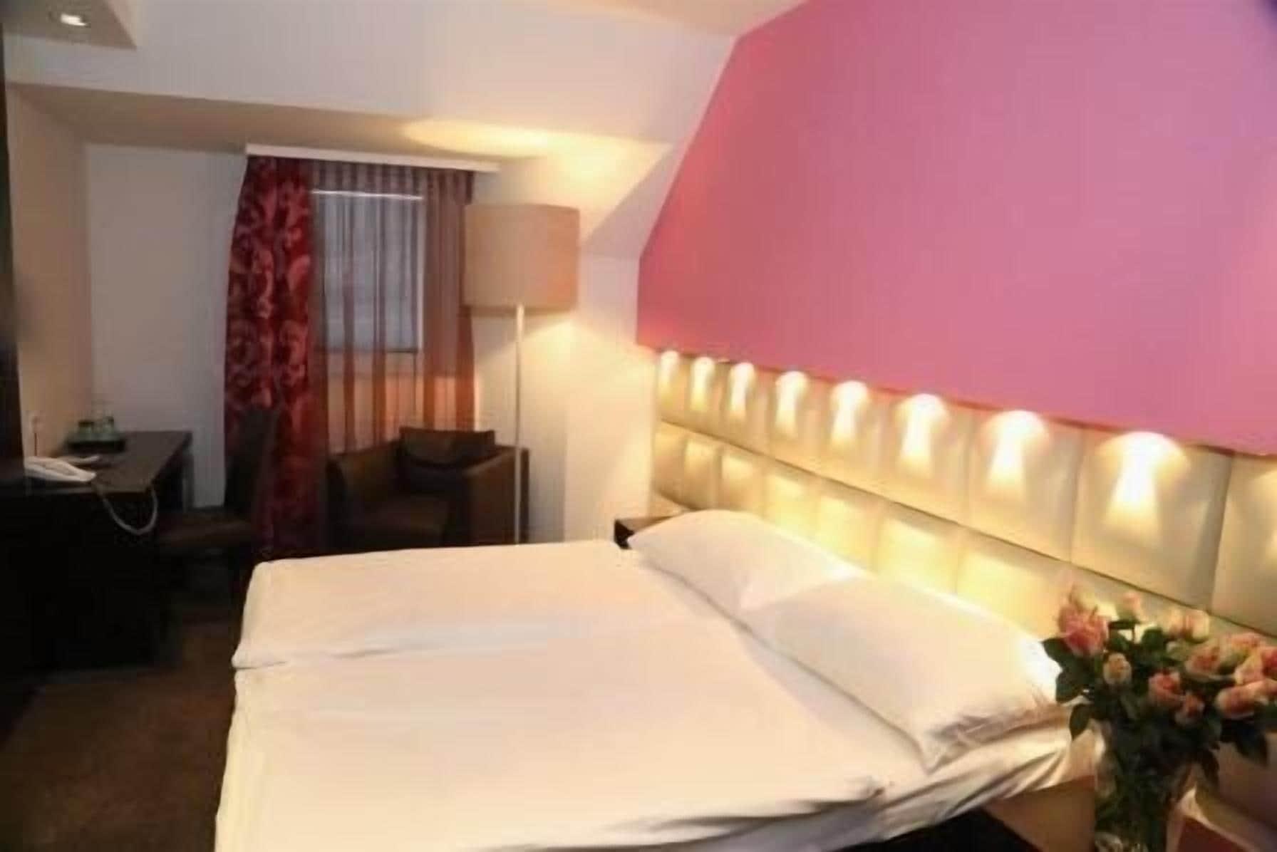 Prielmayerhof Hotel Linz Exterior photo